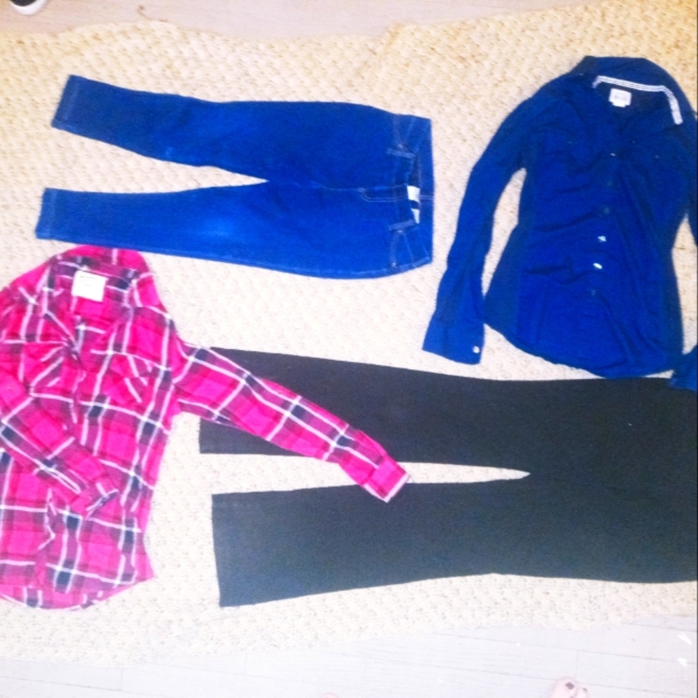 Women's Sz XS lot of 2 shirts&2 pants